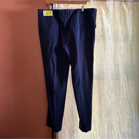 Nautica Men's Modern-Fit Bi-Stretch Dress Pants Navy Blue Flat Front NEW W41 - Picture 3 of 5